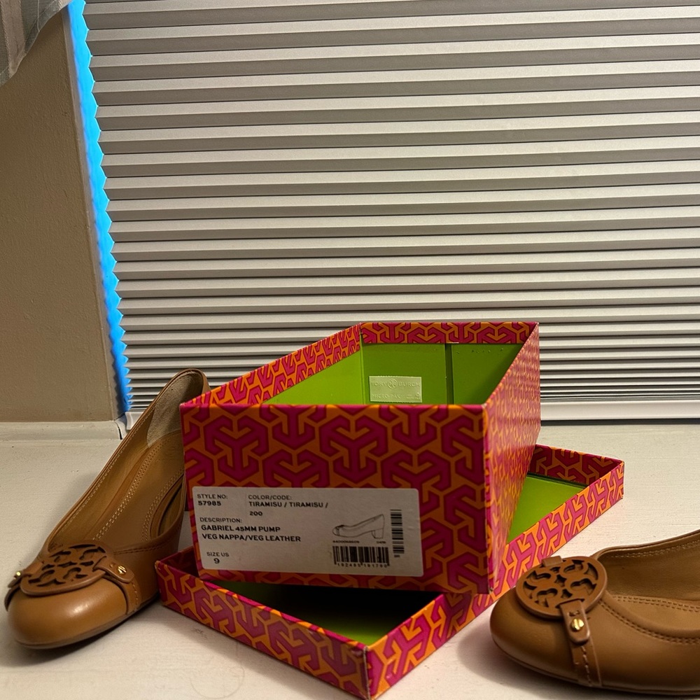 Tori Burch Gabriel 2 inch blocked heel pump.